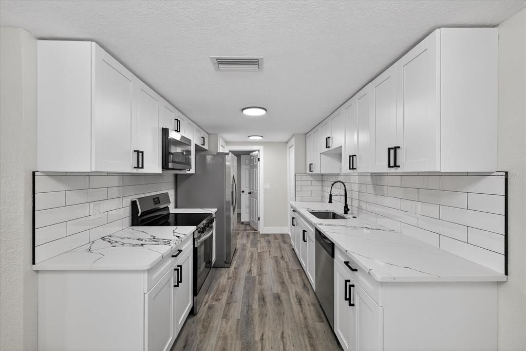 待售: $349,900 (5 贝兹, 3 浴室, 1780 平方英尺)