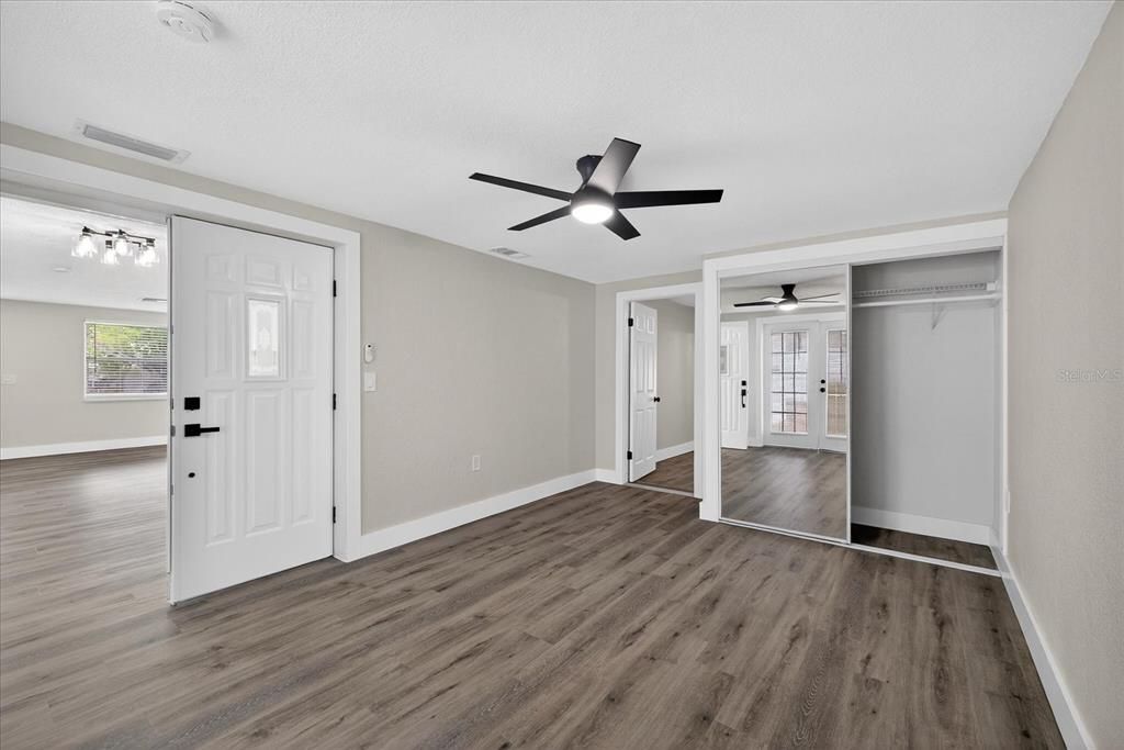 待售: $349,900 (5 贝兹, 3 浴室, 1780 平方英尺)