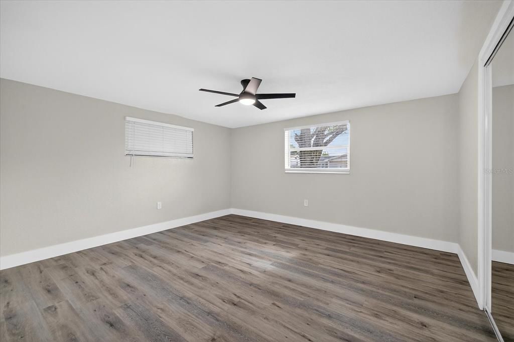 待售: $349,900 (5 贝兹, 3 浴室, 1780 平方英尺)