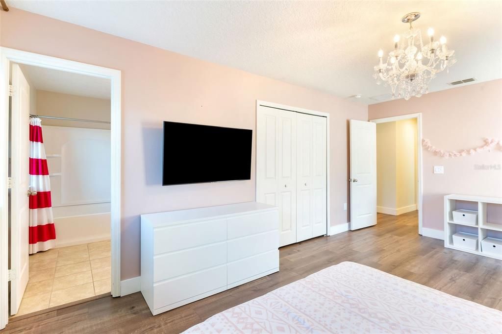 В аренду: $4,000 (3 спален, 3 ванн, 2744 Квадратных фут)