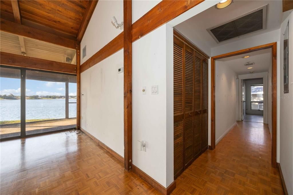 Active With Contract: $374,900 (3 beds, 3 baths, 1520 Square Feet)