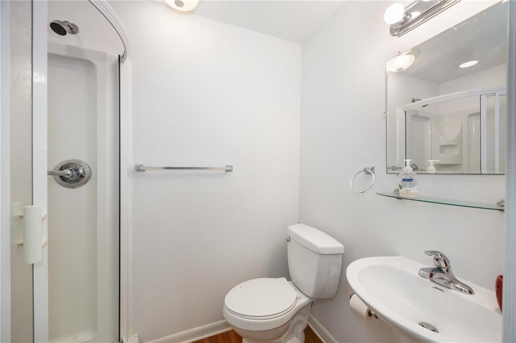 Active With Contract: $374,900 (3 beds, 3 baths, 1520 Square Feet)