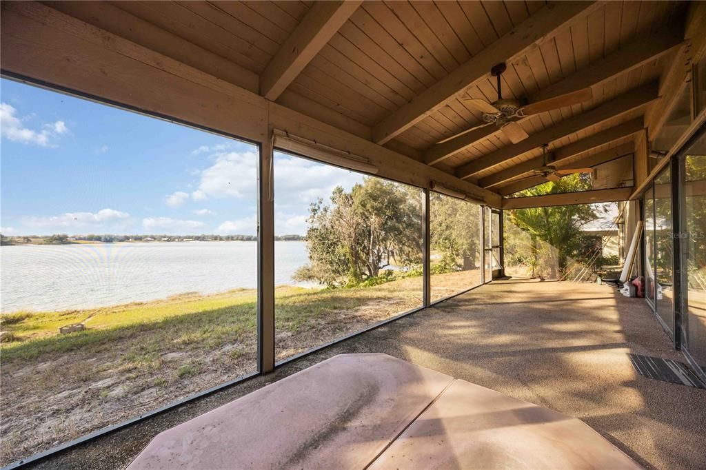 Active With Contract: $374,900 (3 beds, 3 baths, 1520 Square Feet)