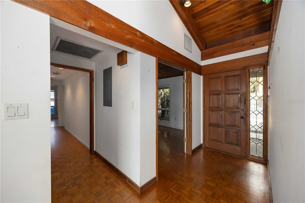 Active With Contract: $374,900 (3 beds, 3 baths, 1520 Square Feet)