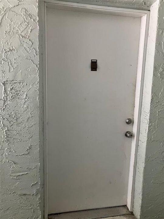 For Rent: $2,000 (2 beds, 1 baths, 1087 Square Feet)