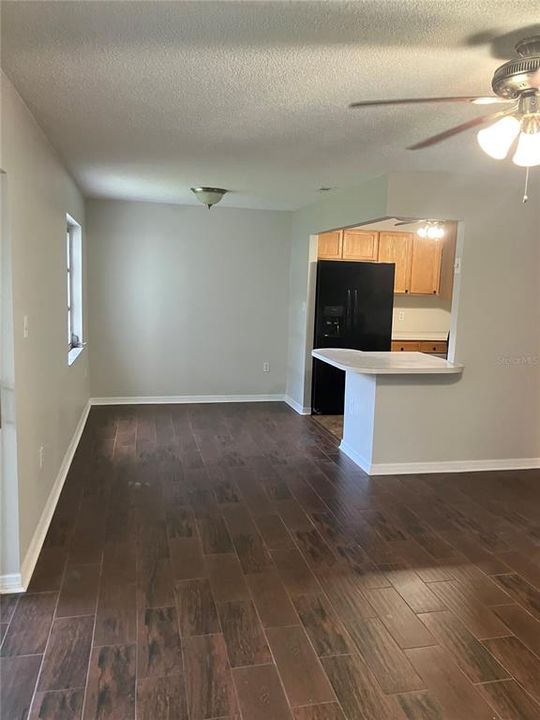 For Rent: $2,000 (2 beds, 1 baths, 1087 Square Feet)