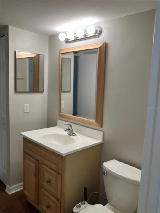 For Rent: $2,000 (2 beds, 1 baths, 1087 Square Feet)