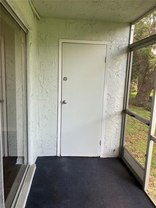 For Rent: $2,000 (2 beds, 1 baths, 1087 Square Feet)