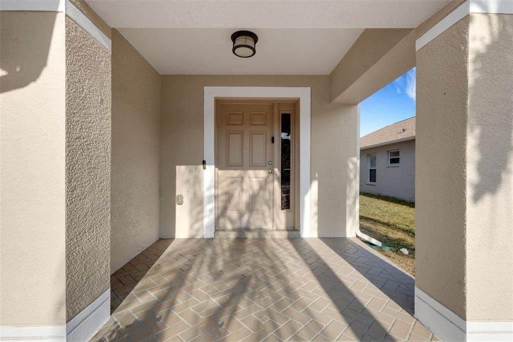 For Sale: $354,900 (5 beds, 2 baths, 2180 Square Feet)