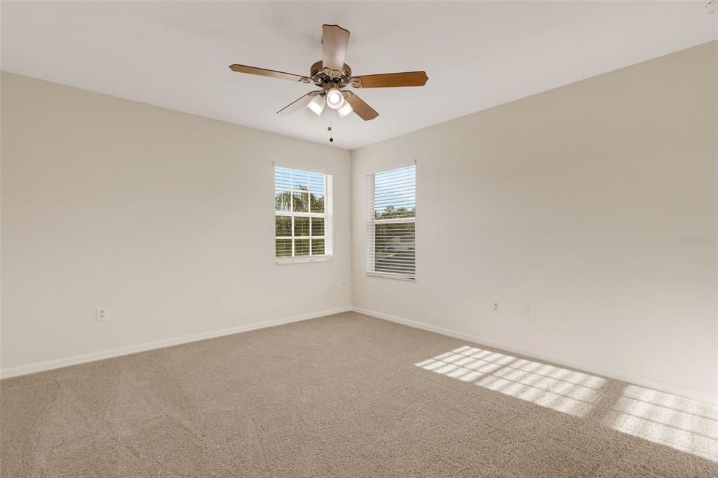 For Sale: $354,900 (5 beds, 2 baths, 2180 Square Feet)