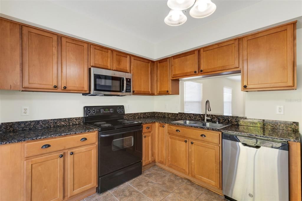 For Sale: $354,900 (5 beds, 2 baths, 2180 Square Feet)