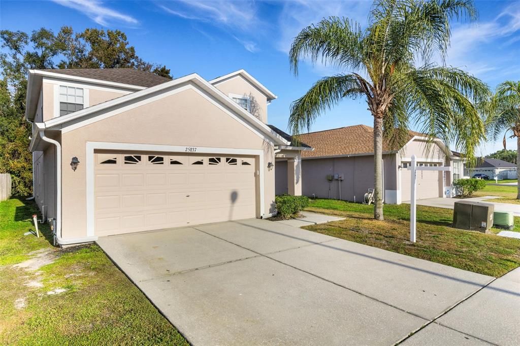 For Sale: $354,900 (5 beds, 2 baths, 2180 Square Feet)