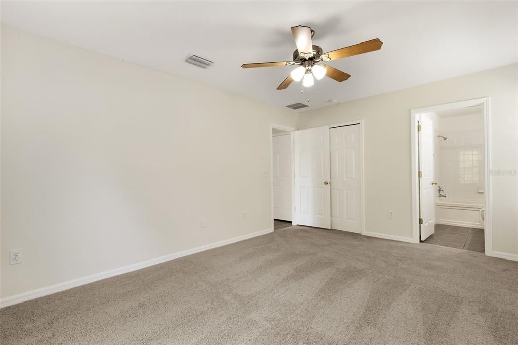 For Sale: $354,900 (5 beds, 2 baths, 2180 Square Feet)