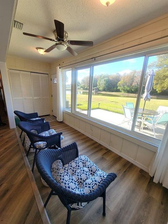 For Rent: $1,800 (1 beds, 1 baths, 837 Square Feet)