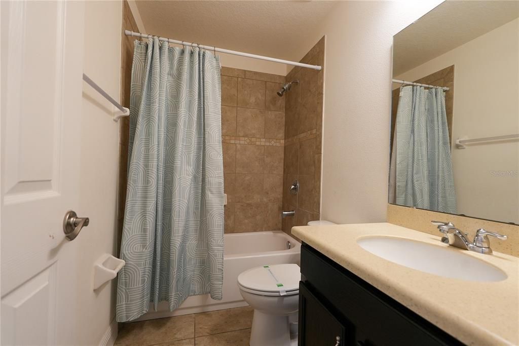 В аренду: $3,950 (5 спален, 4 ванн, 2800 Квадратных фут)