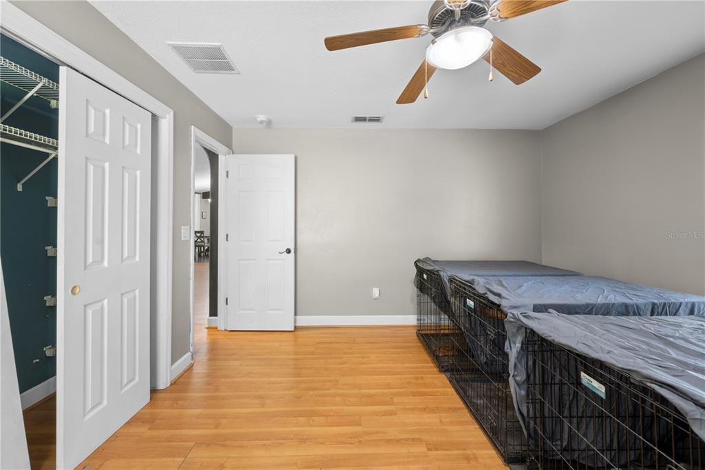 En Venta: $575,000 (4 camas, 2 baños, 2382 Pies cuadrados)