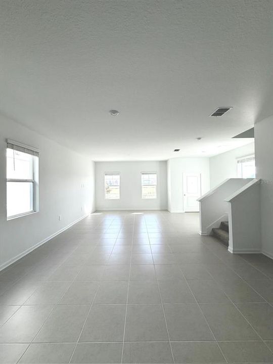 出租: $2,800 (4 贝兹, 3 浴室, 2023 平方英尺)