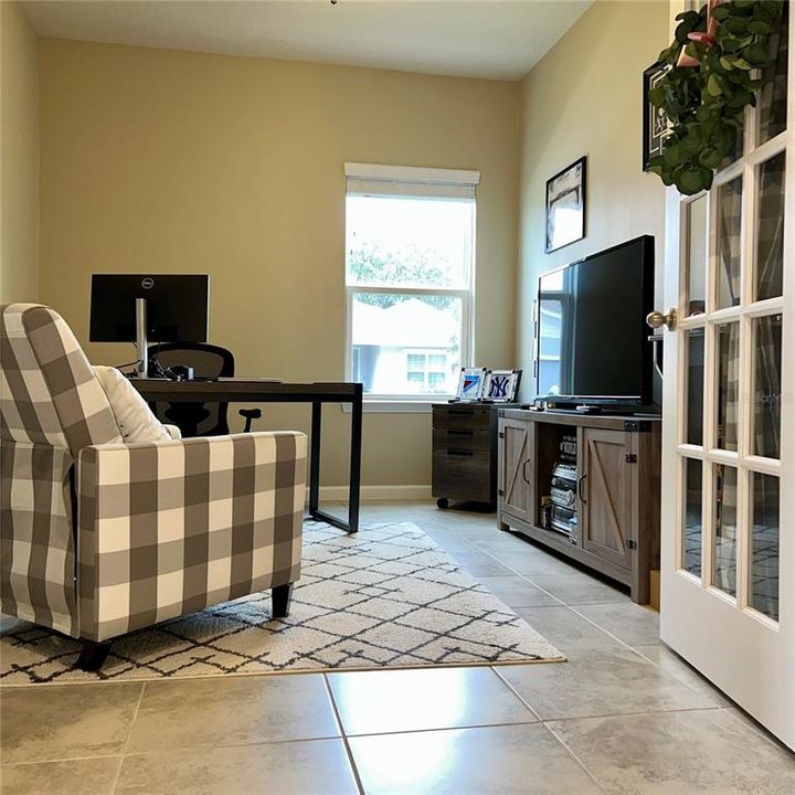 待售: $445,000 (3 贝兹, 2 浴室, 2017 平方英尺)