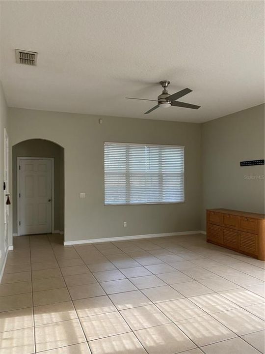 For Rent: $3,750 (4 beds, 3 baths, 2770 Square Feet)