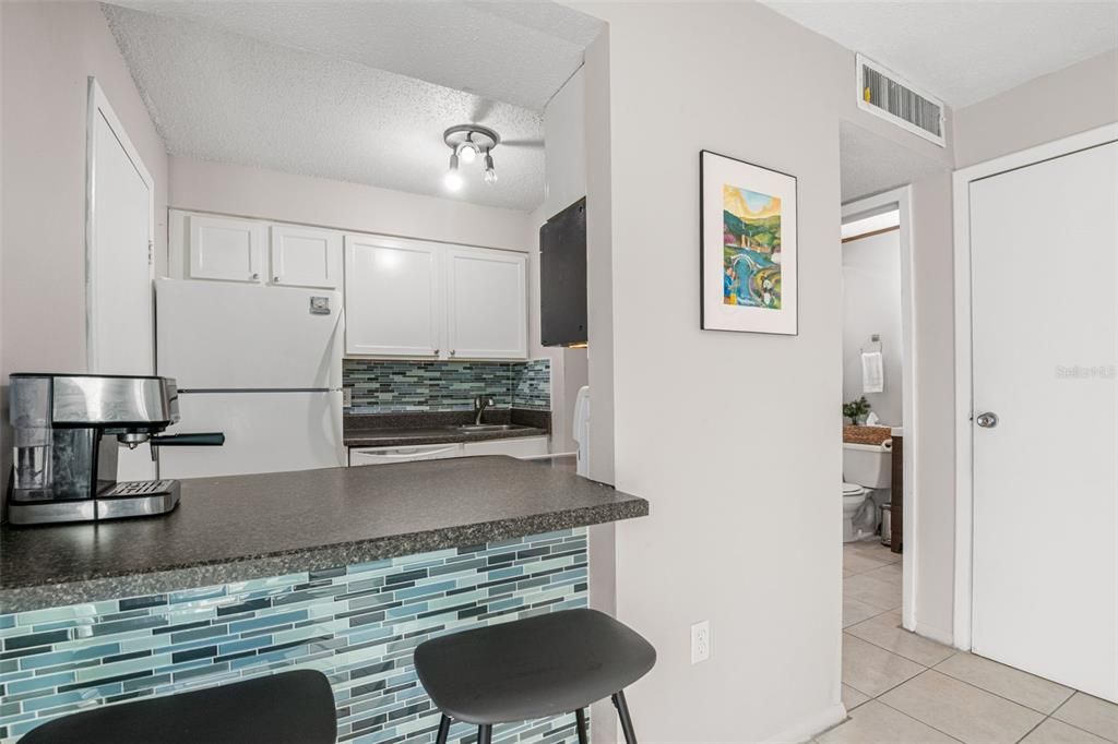 En Venta: $89,500 (0 camas, 1 baños, 410 Pies cuadrados)