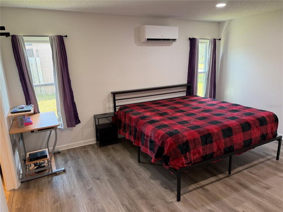 For Sale: $449,000 (3 beds, 2 baths, 1662 Square Feet)