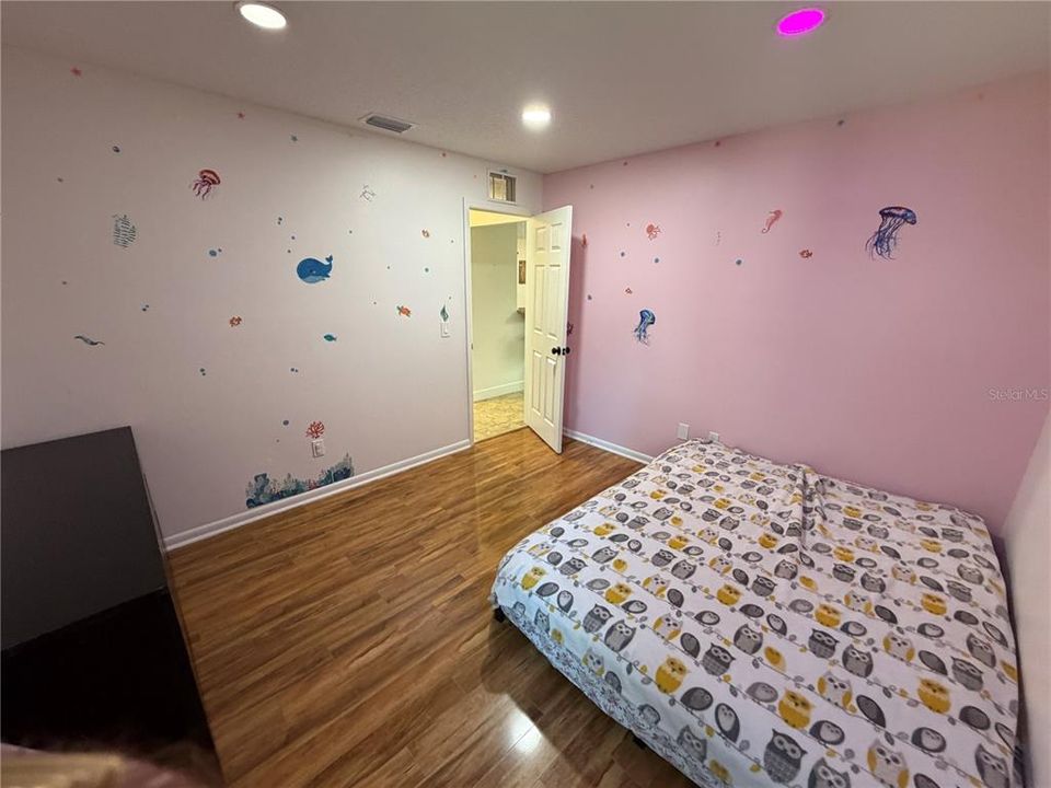 For Sale: $449,000 (3 beds, 2 baths, 1662 Square Feet)