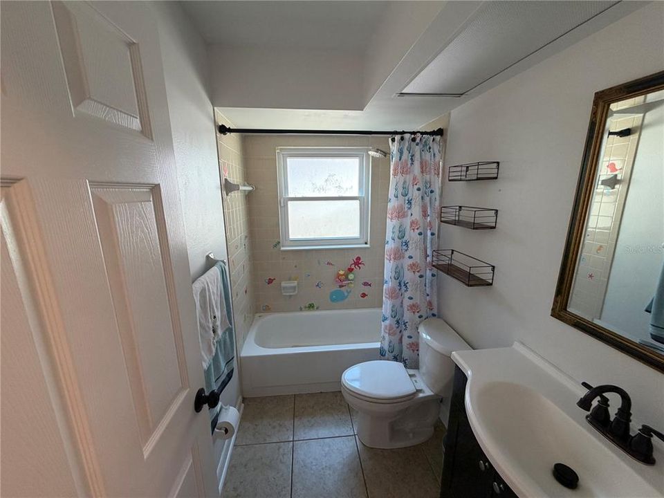 For Sale: $449,000 (3 beds, 2 baths, 1662 Square Feet)