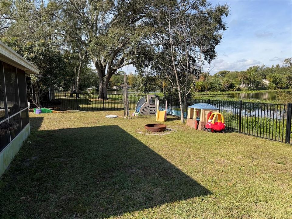 For Sale: $449,000 (3 beds, 2 baths, 1662 Square Feet)