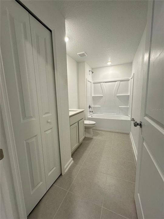 For Rent: $2,450 (4 beds, 3 baths, 2383 Square Feet)