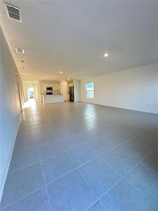 For Rent: $2,450 (4 beds, 3 baths, 2383 Square Feet)