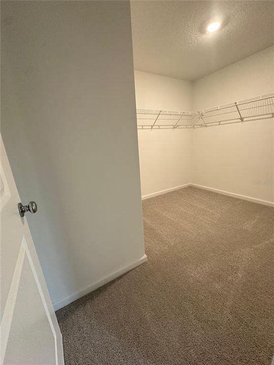 For Rent: $2,450 (4 beds, 3 baths, 2383 Square Feet)