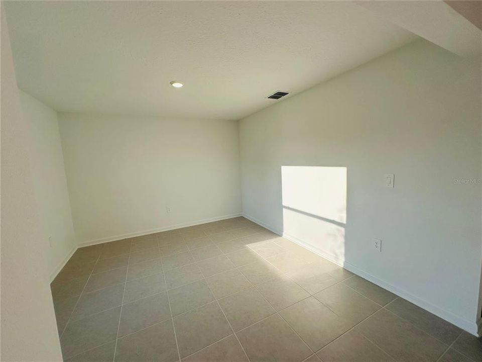 For Rent: $2,450 (4 beds, 3 baths, 2383 Square Feet)