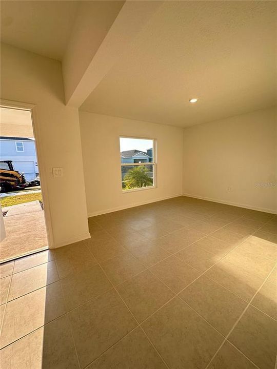 For Rent: $2,450 (4 beds, 3 baths, 2383 Square Feet)