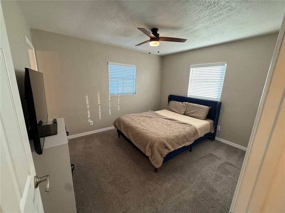 En Venta: $310,000 (3 camas, 2 baños, 1000 Pies cuadrados)