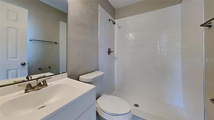 En Venta: $310,000 (3 camas, 2 baños, 1000 Pies cuadrados)