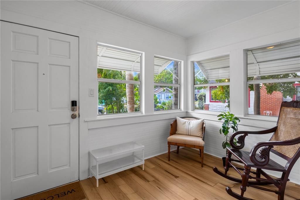 В аренду: $2,500 (3 спален, 2 ванн, 1081 Квадратных фут)