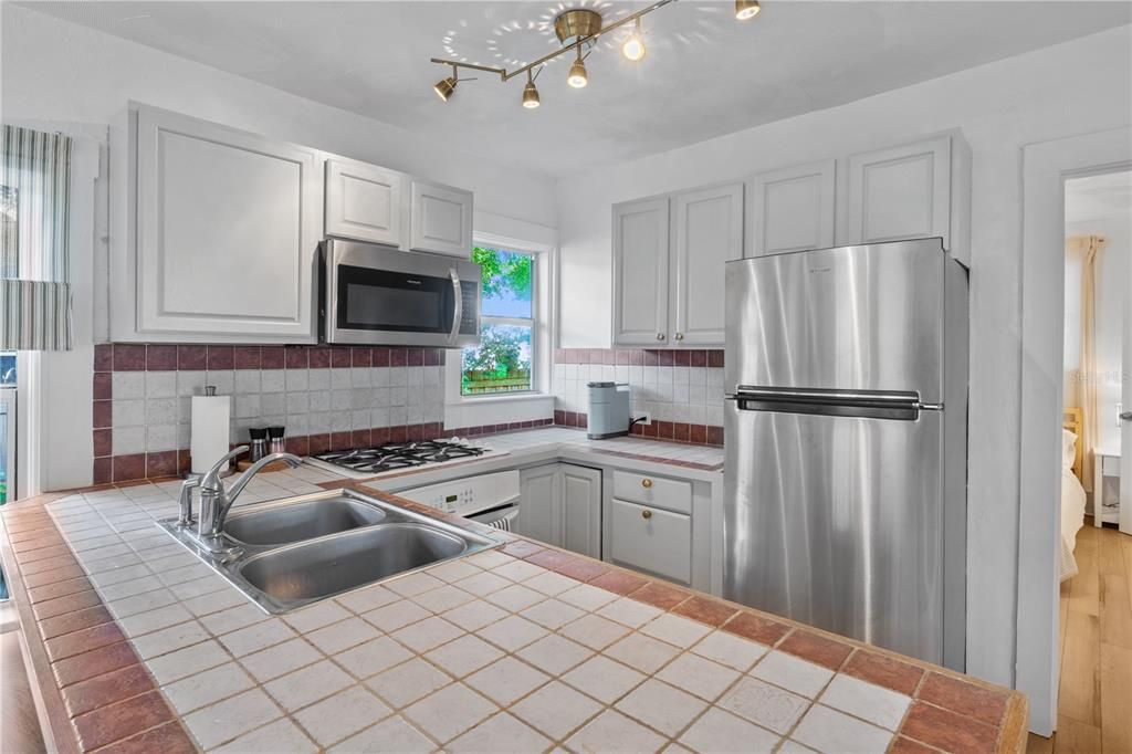 В аренду: $2,500 (3 спален, 2 ванн, 1081 Квадратных фут)