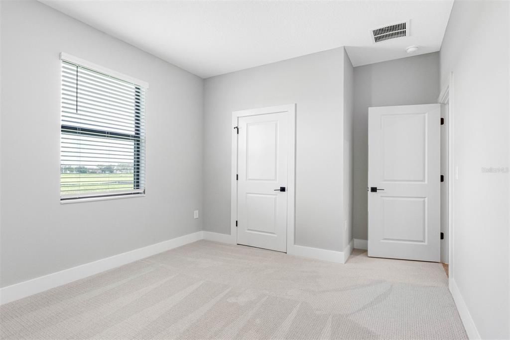 На продажу: $579,900 (4 спален, 2 ванн, 1979 Квадратных фут)