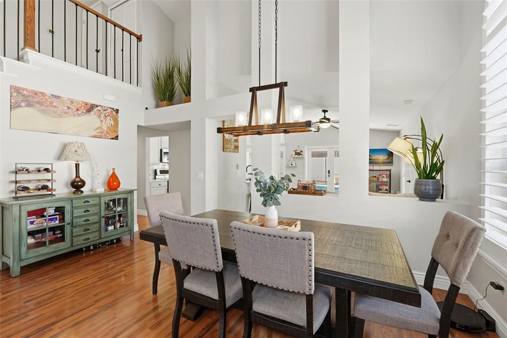 На продажу: $699,900 (4 спален, 2 ванн, 2260 Квадратных фут)