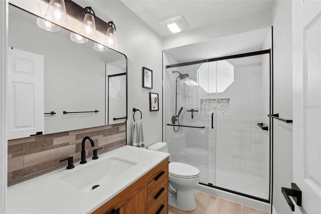 На продажу: $699,900 (4 спален, 2 ванн, 2260 Квадратных фут)