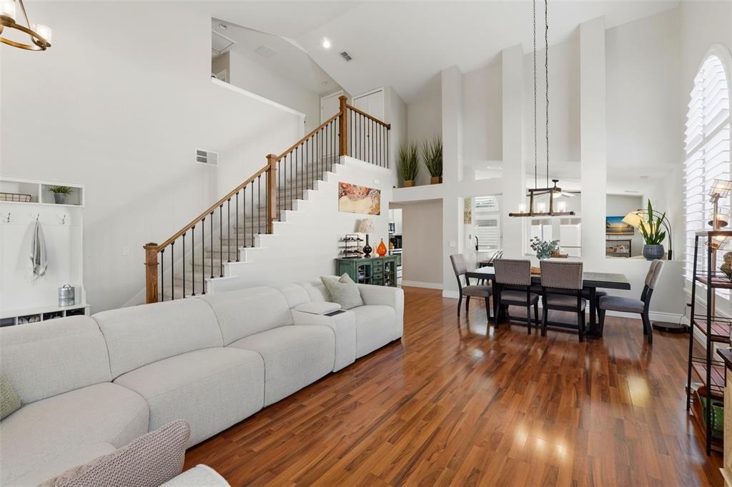 На продажу: $699,900 (4 спален, 2 ванн, 2260 Квадратных фут)