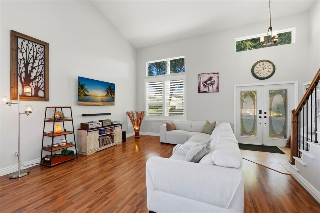 На продажу: $699,900 (4 спален, 2 ванн, 2260 Квадратных фут)