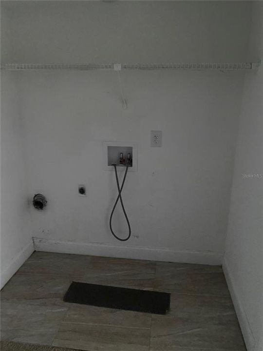 For Rent: $1,800 (2 beds, 2 baths, 1193 Square Feet)