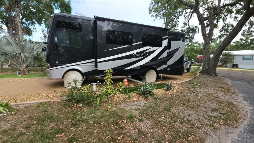 На продажу: $85,900 (0.03 acres)