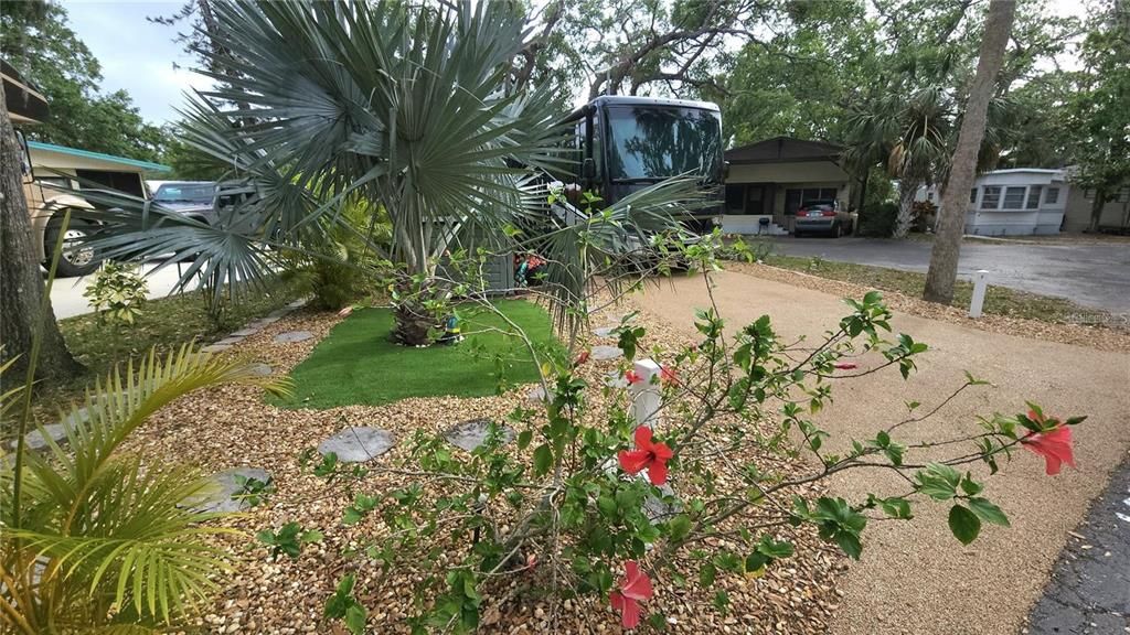 На продажу: $85,900 (0.03 acres)