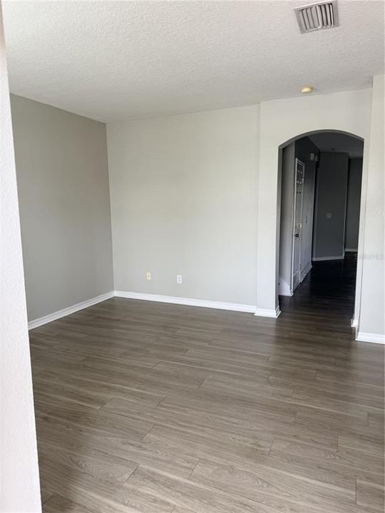 En Renta: $2,100 (3 camas, 3 baños, 1653 Pies cuadrados)