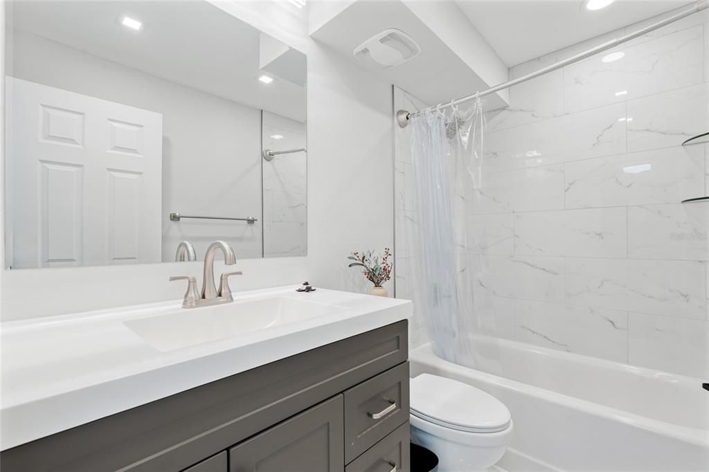 En Venta: $450,000 (2 camas, 2 baños, 966 Pies cuadrados)