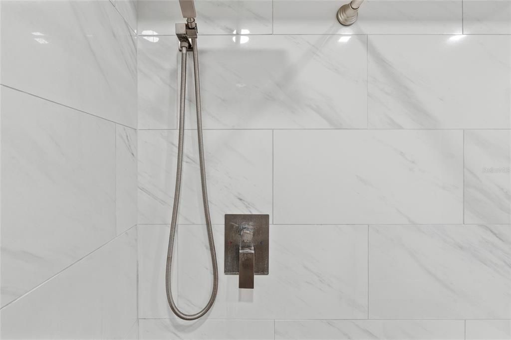 En Venta: $450,000 (2 camas, 2 baños, 966 Pies cuadrados)