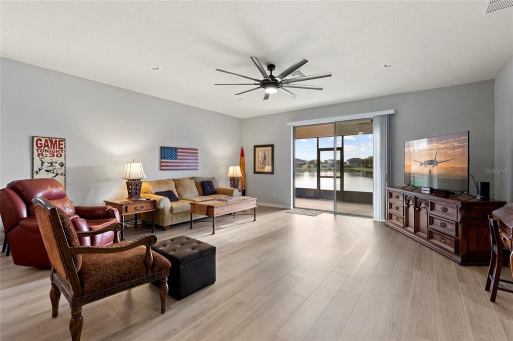 For Sale: $449,000 (3 beds, 2 baths, 2164 Square Feet)