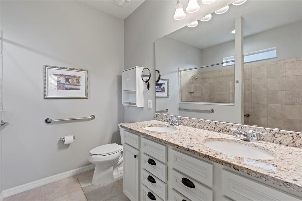 For Sale: $449,000 (3 beds, 2 baths, 2164 Square Feet)